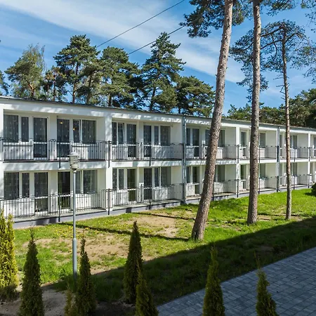 假日公园 Osrodek Wypoczynkowy Diuna 莱鲍