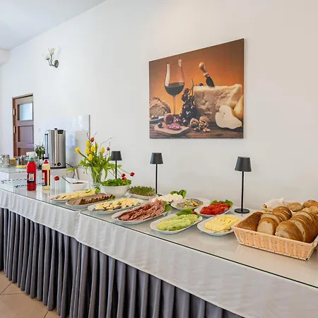 Osrodek Wypoczynkowy Diuna 假日公园 莱鲍