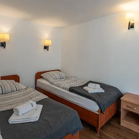 Osrodek Wypoczynkowy Diuna 假日公园 莱鲍